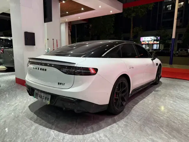 Luxeed S7 — Фото автомобиля 12