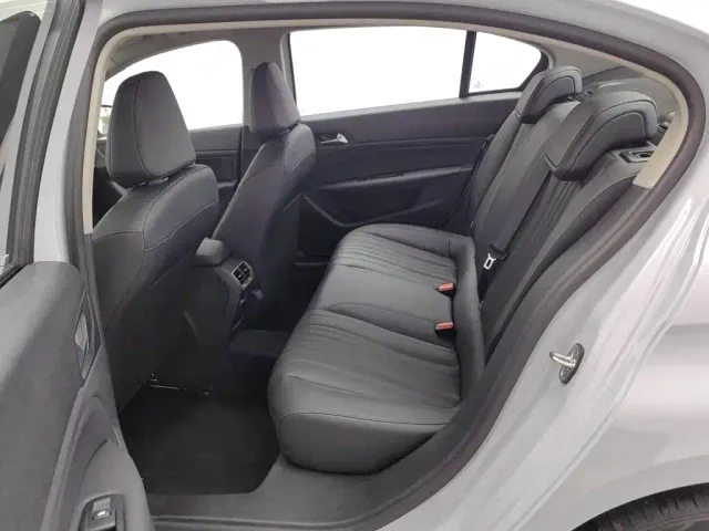 Peugeot 408 — Фото автомобиля 15