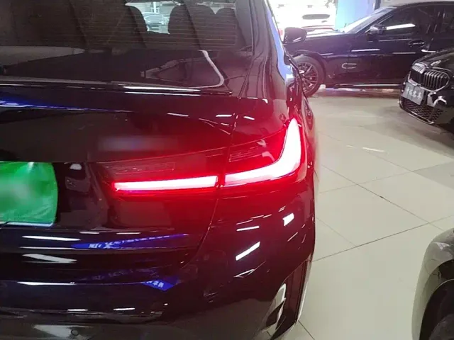 BMW 3 Series — Фото автомобиля 7