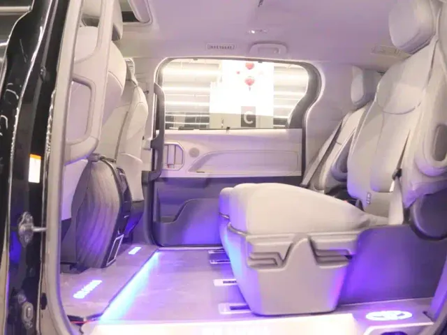 Toyota Granvia — Фото автомобиля 18