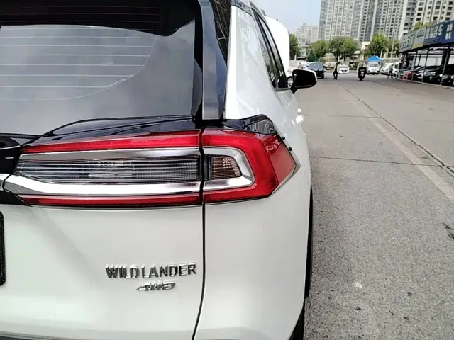 Toyota Wildlander — Фото автомобиля 7