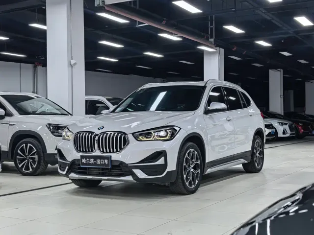 Фотография автомобиля — BMW X1