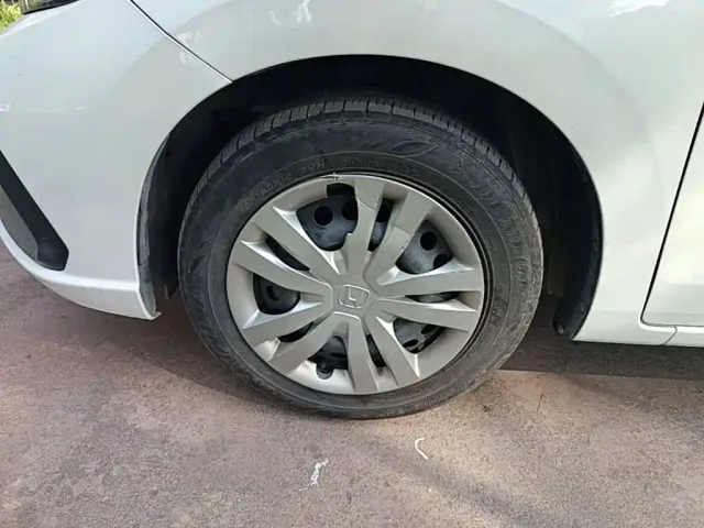 Honda Fit — Фото автомобиля 22
