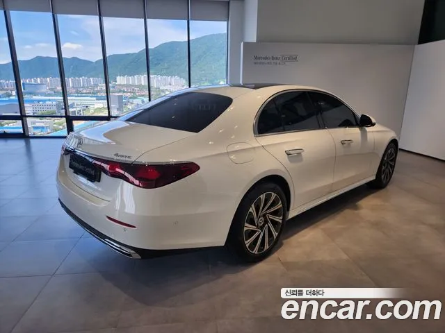 Mercedes-Benz E-Class E-класс W214 E300 4MATIC Exclusive — Фото автомобиля 4