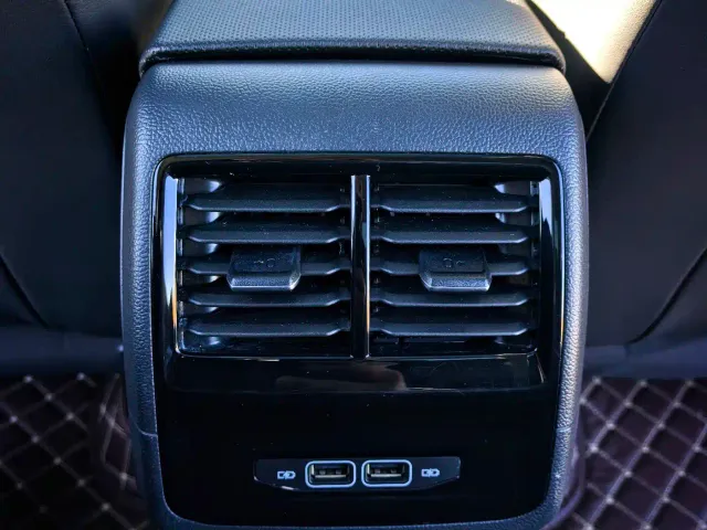 Volkswagen Sagitar — Фото автомобиля 15