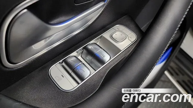 Mercedes-Benz GLS-Class — Фото автомобиля 25