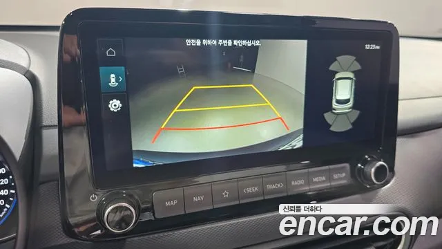 Hyundai Kona Новый Kona Бензин 1.6 турбо 2WD — Фото автомобиля 15