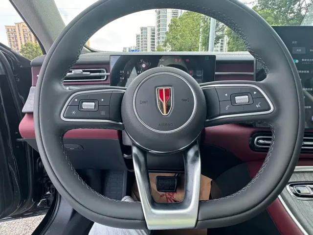 Hongqi H5 — Фото автомобиля 4