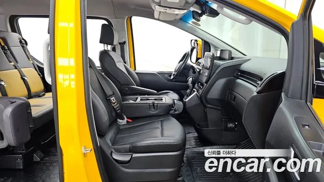 Hyundai Staria — Фото автомобиля 17