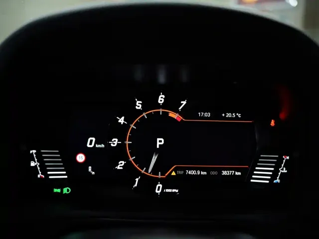 Toyota Supra — Фото автомобиля 6