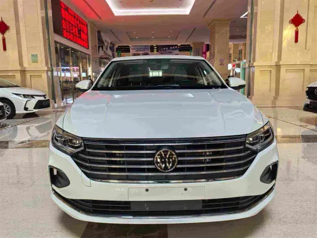 Volkswagen Lavida — Фото автомобиля 2