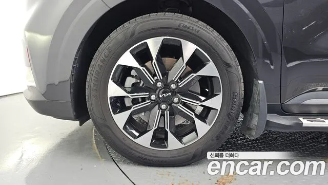 Kia Carnival 4th Gen — Фото автомобиля 5