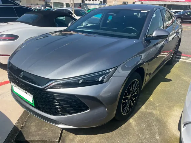Фотография автомобиля — BYD Qin L