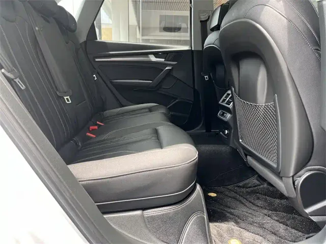 Audi Q5L — Фото автомобиля 7