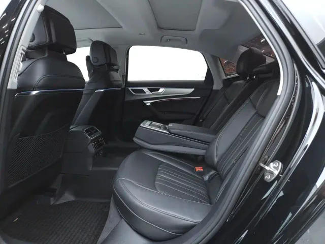 Audi A6L — Фото автомобиля 9