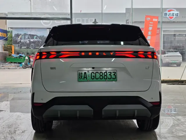 Geely Galaxy Galaxy L7 2023 1.5T 115km PLUS — Фото автомобиля 18