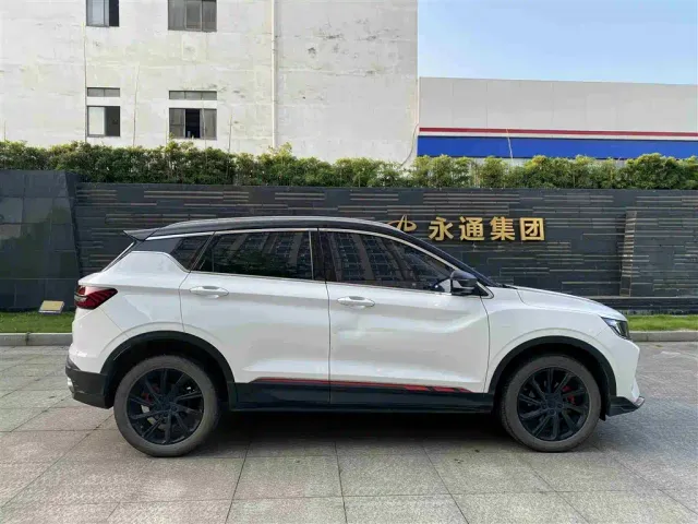 Geely Binyue — Фото автомобиля 7