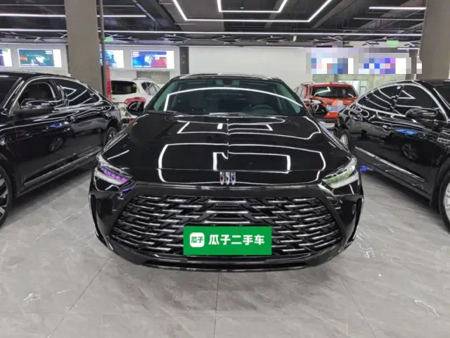Buick Regal — Фото автомобиля 2