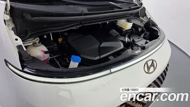 Hyundai Staria Staria 4WD Lounge 7 мест — Фото автомобиля 6