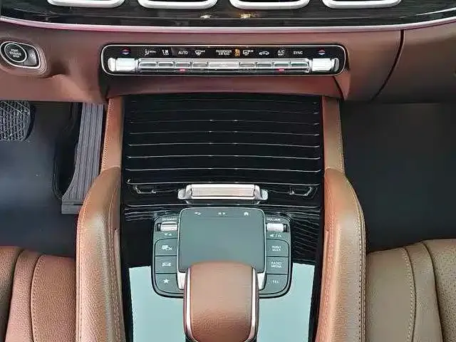 Mercedes-Benz GLE-Class — Фото автомобиля 9