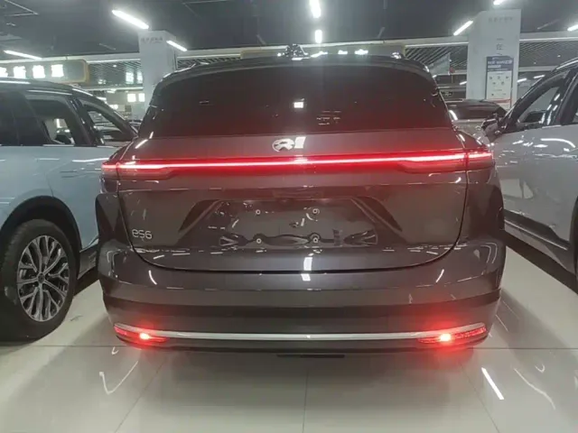 Nio ES6 — Фото автомобиля 5
