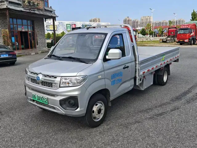 Фотография автомобиля — Ruichi ED71 EV