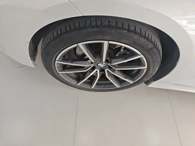 BMW 3 Series — Фото автомобиля 24