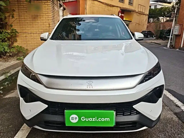 BYD Song Pro — Фото автомобиля 2