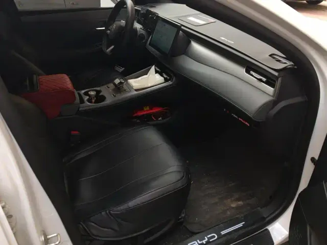 BYD Qin PLUS — Фото автомобиля 8