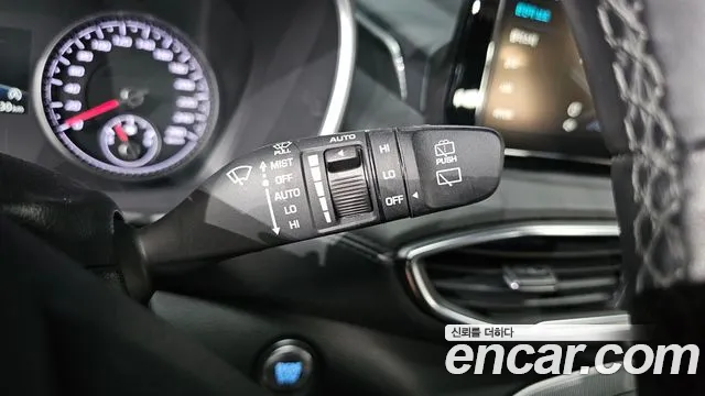 Hyundai Santafe — Фото автомобиля 15
