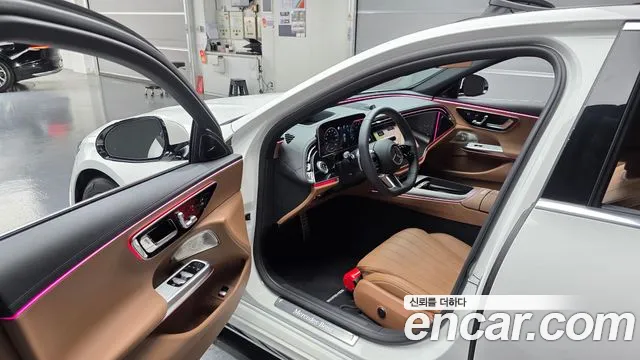 Mercedes-Benz E-Class — Фото автомобиля 10