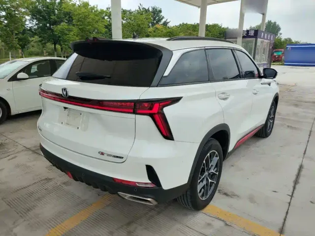 Changan CS75 Plus — Фото автомобиля 4