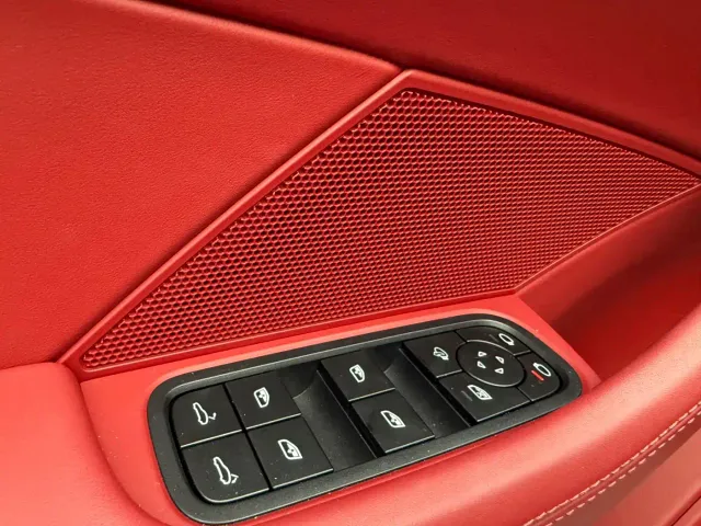 Porsche Panamera — Фото автомобиля 11