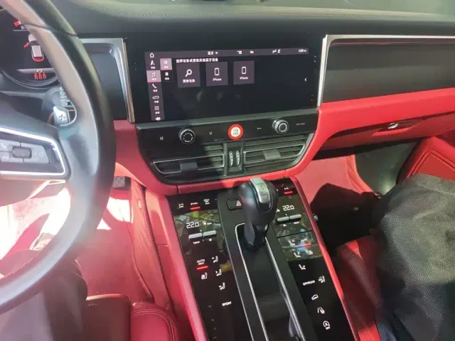 Porsche Macan — Фото автомобиля 14