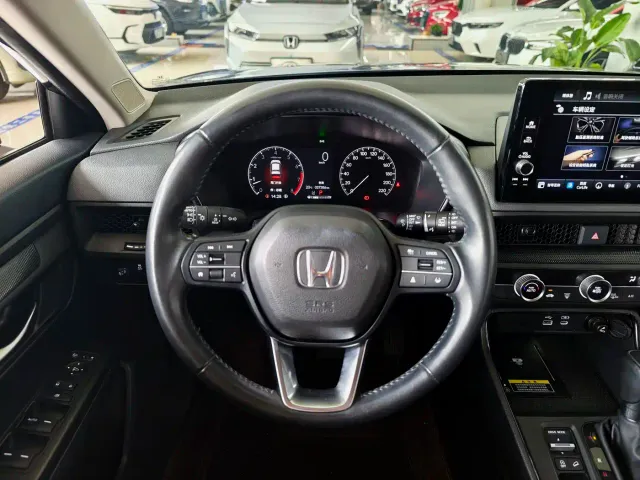 Honda CR-V — Фото автомобиля 8