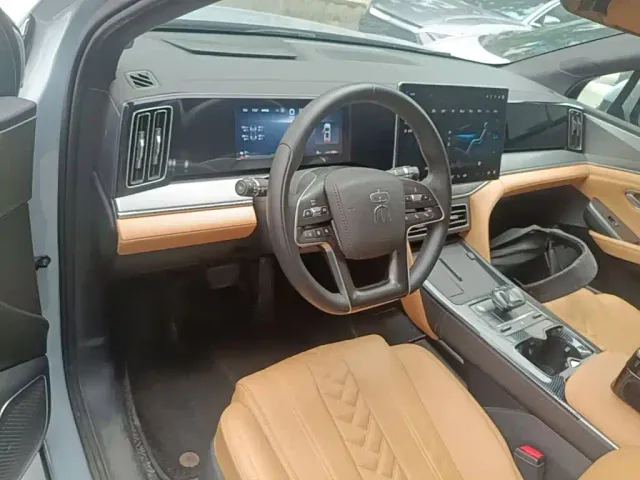 BYD Song L DM-i — Фото автомобиля 9