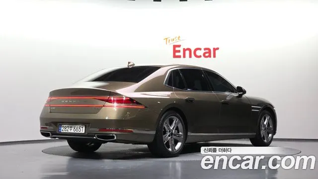 Genesis G90 Бензин 3.5 турбо AWD — Фото автомобиля 2