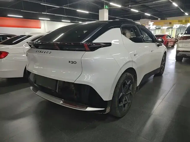Lynk & Co Z20 — Фото автомобиля 6