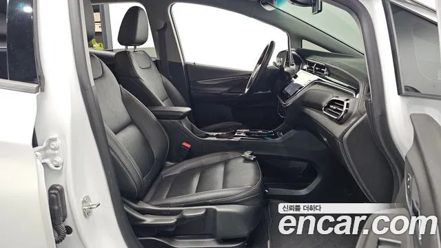 Chevrolet Bolt EV — Фото автомобиля 16