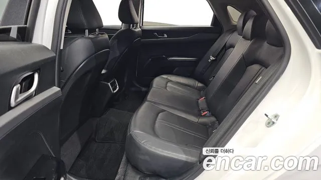 Kia K5 Generation 3 — Фото автомобиля 11