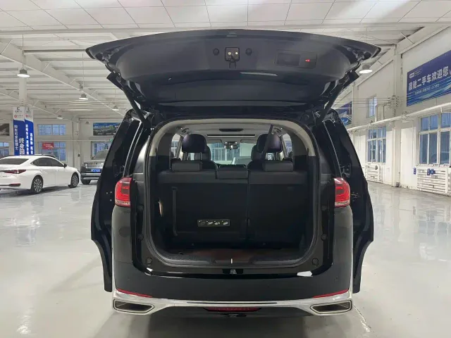 GAC Trumpchi M8 — Фото автомобиля 17