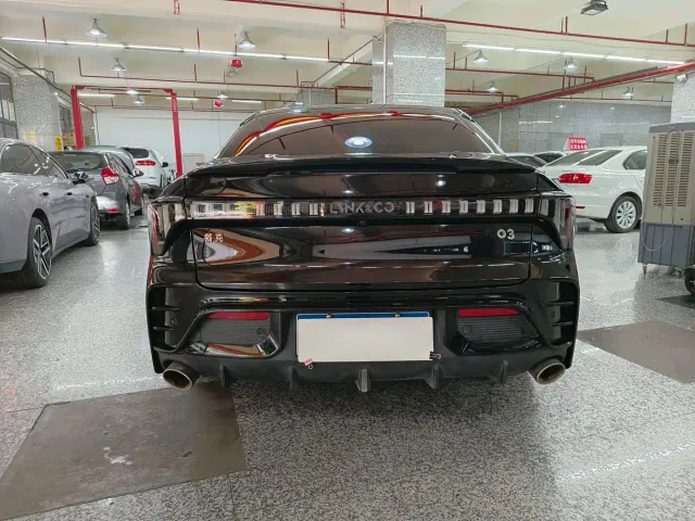 Lynk & Co 03 — Фото автомобиля 13