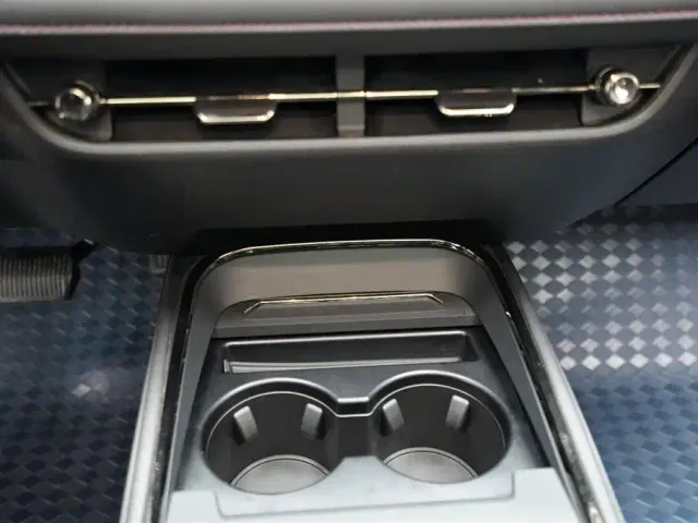 Ford Mondeo — Фото автомобиля 10