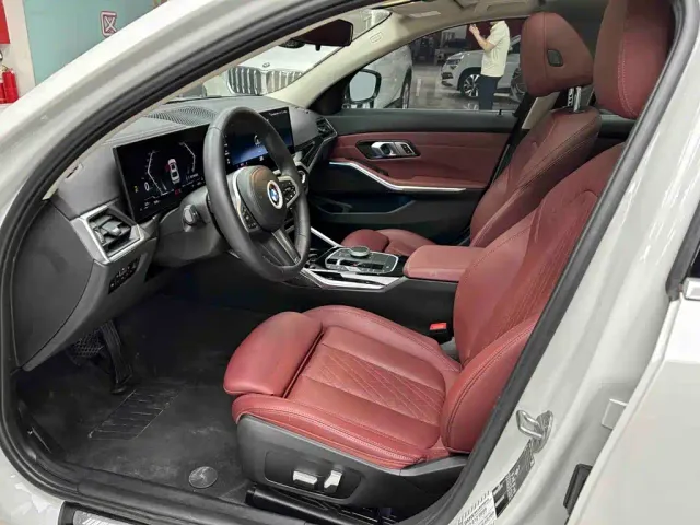 BMW 3 Series — Фото автомобиля 18