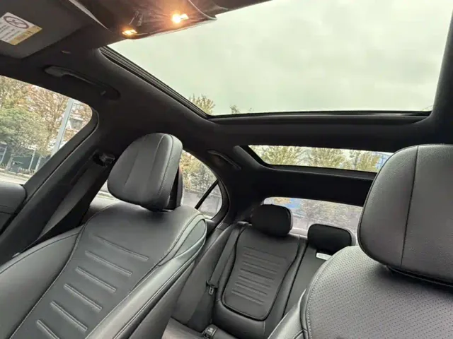 Mercedes-Benz C-Class — Фото автомобиля 2