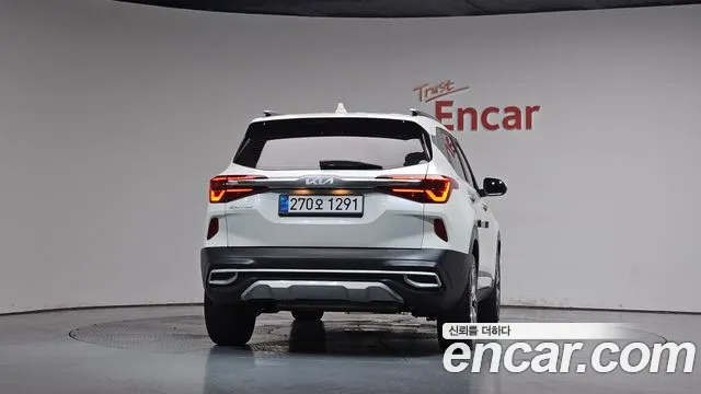 Kia Seltos Seltos Бензин 1.6 турбо 2WD — Фото автомобиля 4