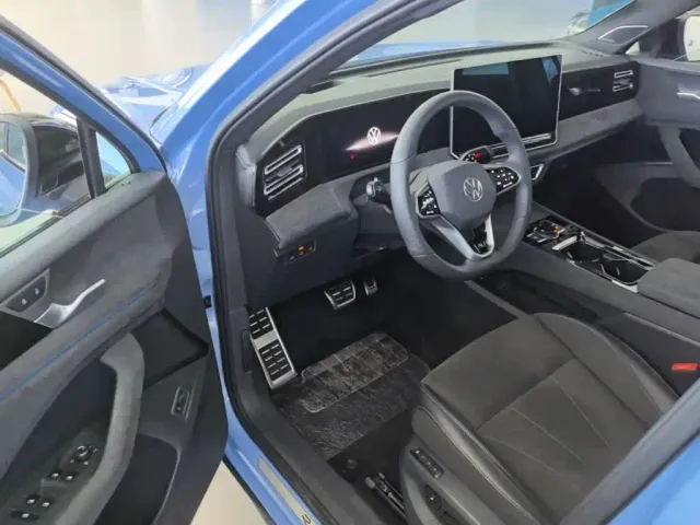 Volkswagen Tiguan L — Фото автомобиля 15
