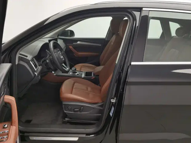 Audi Q5L — Фото автомобиля 10