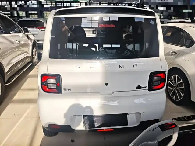 Geely Panda — Фото автомобиля 3