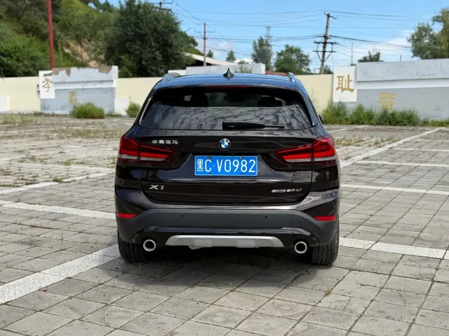 BMW X1 — Фото автомобиля 5